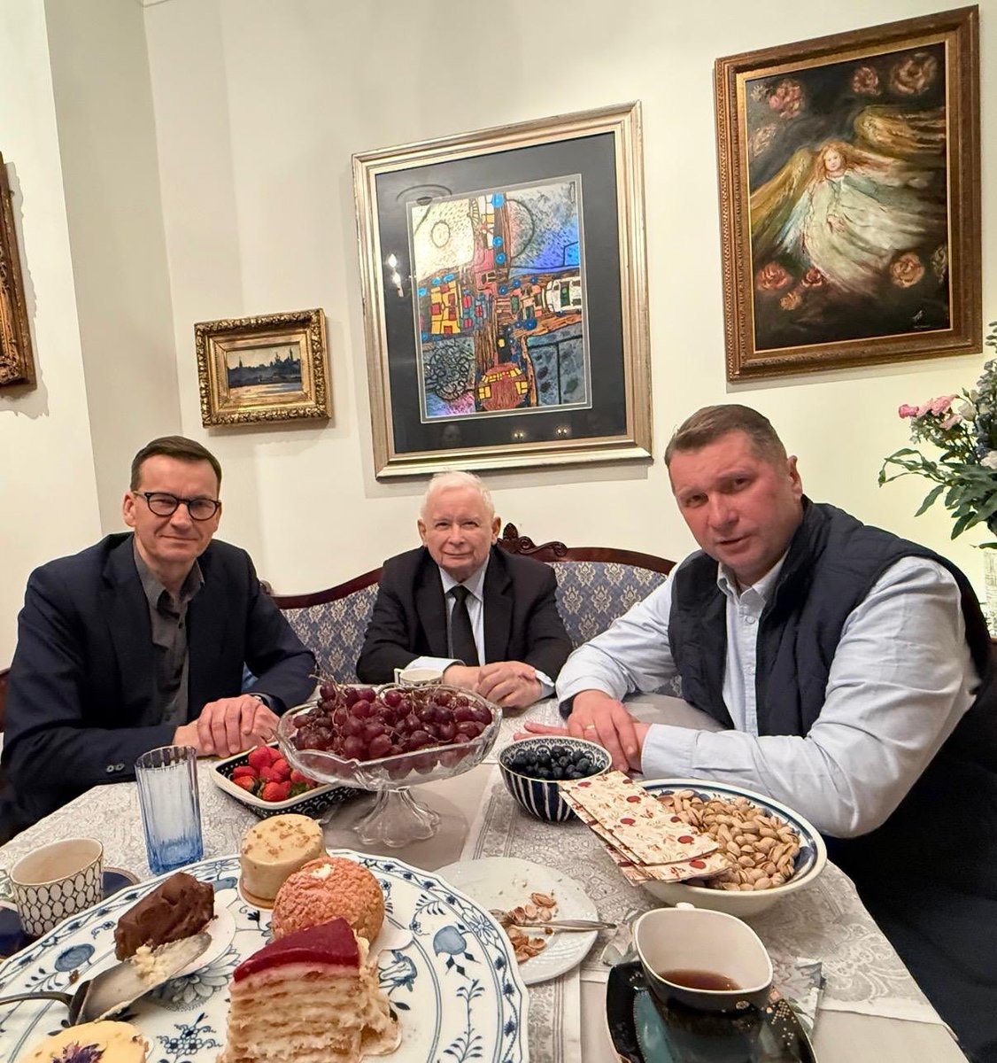 MIKE 🇵🇱🍀 tweet media