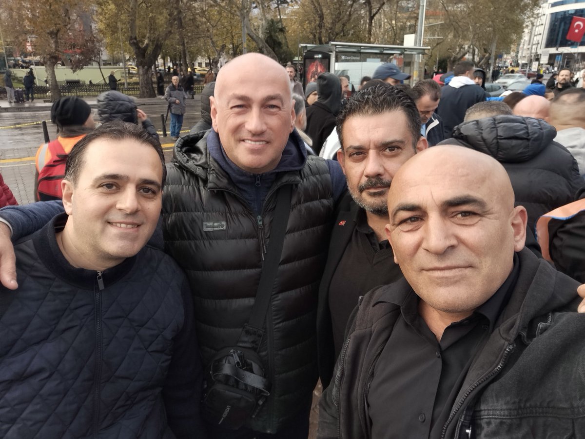 BMetin13's tweet photo. 53 yaşındayım.  14 gün ile  7438 sy den  kapsam dışı kaldım.  

38-40 yaşındakiler emekli edilirken yaşadıklarımızı Allah inşallah kimseye yaşatmasın .

ADALET ⚖️ istiyor , Kademe bekliyoruz.
@MertBasaran_inv 

@EmadDernegi
#KademeHakkınıAlacak https://t.co/TthrdCykPx