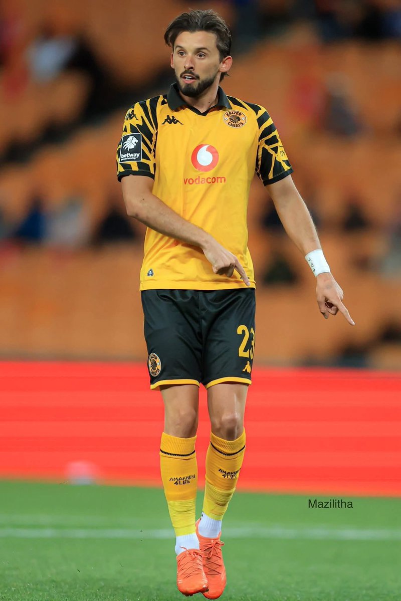 Ron_YNWA's tweet image. Ethan Chislett  
Very cool and creative; sometimes you will even feel like he is slowing the game flow, but he is a good player.  
Do you want to see him starting or coming in later?

#foryou