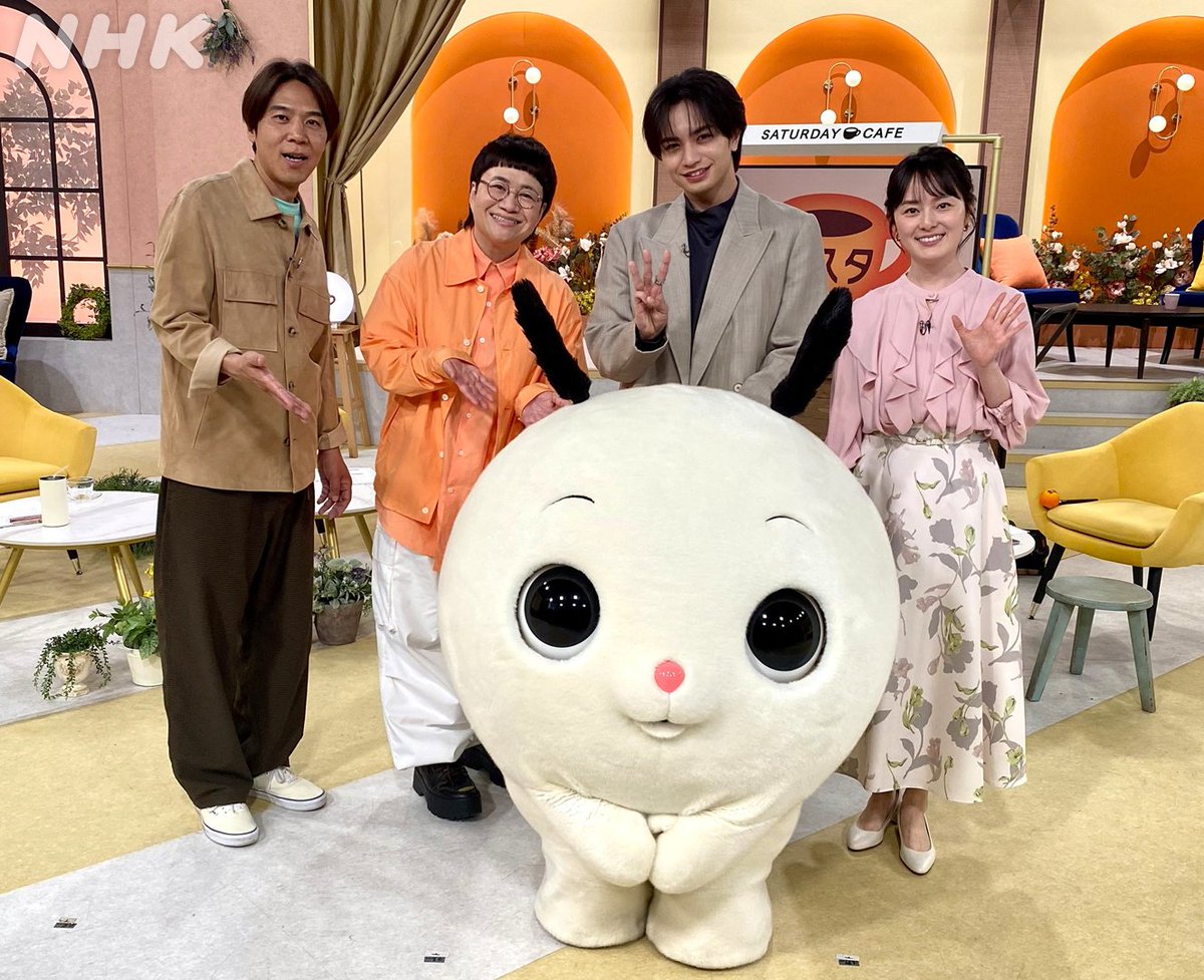 土スタ tweet media