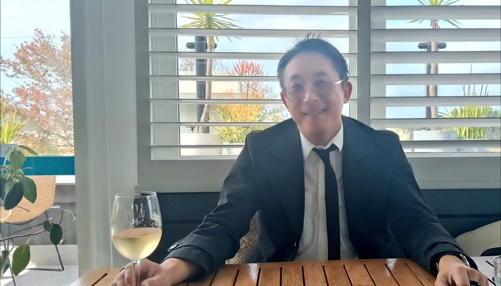 eric_taxis's tweet photo. Eating and drinking https://t.co/5tsoBfZM3c