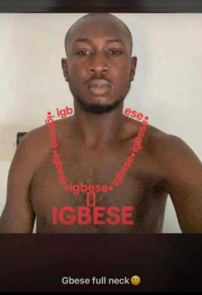 coded_clothings's tweet photo. @Maryam____xx 😭😭 https://t.co/2pFnFLIktP