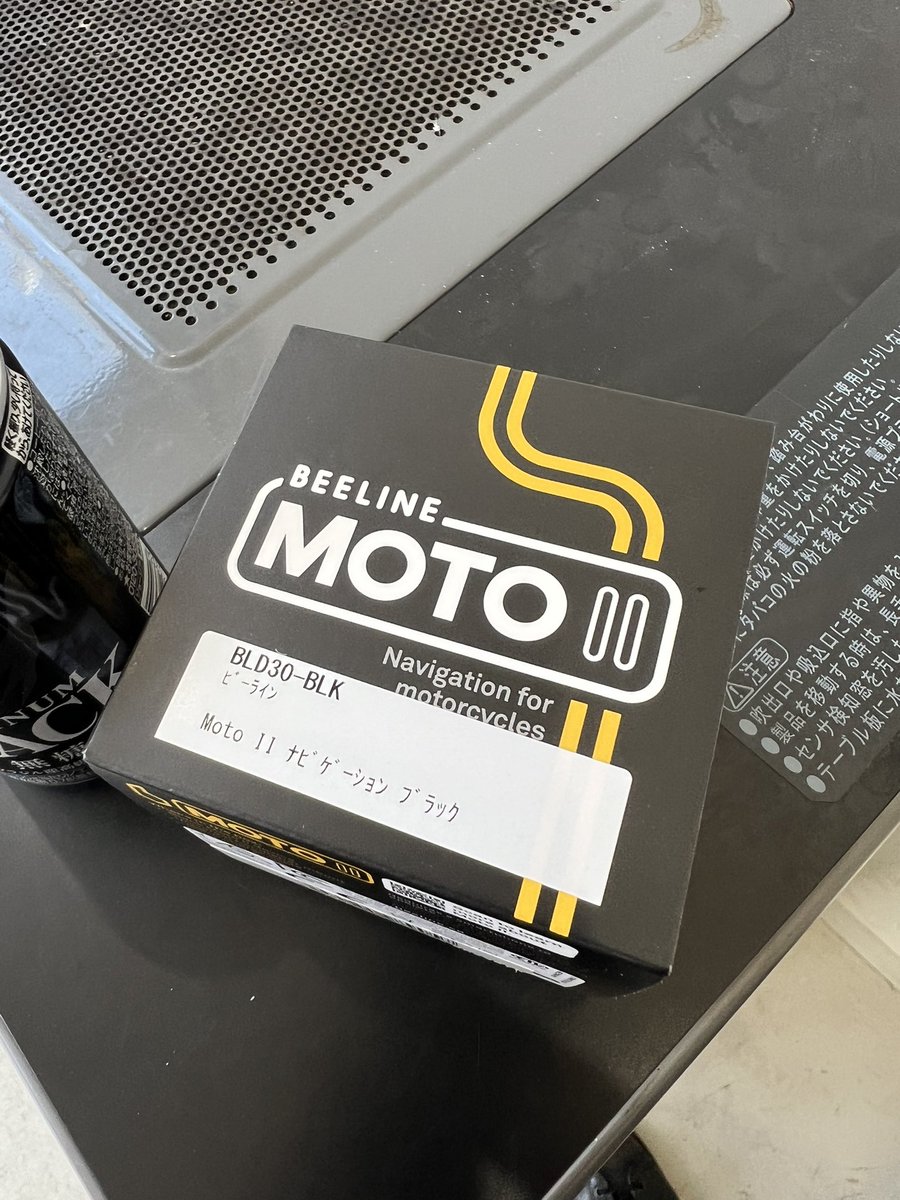 moto_bozzi's tweet photo. 酷暑対策(iPhone高温シャットダウン)とボケ防止(敢えて不便)の為、買ってしまいました笑
#beelinemoto2 https://t.co/m5b0eNzl6v