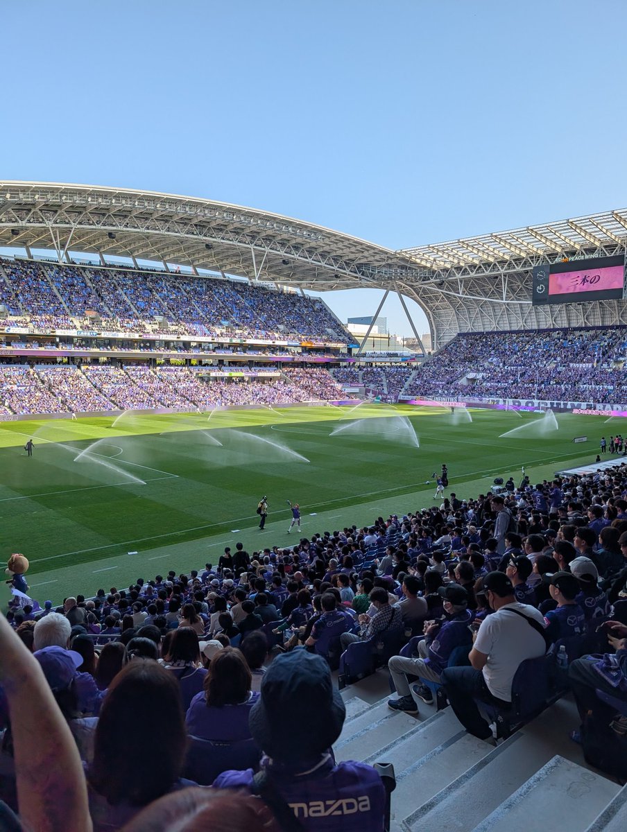 Glanz90's tweet photo. 今日は90分で勝ってくれ https://t.co/3dcdCvxdeB