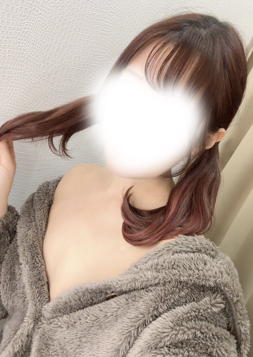 秋月もえ tweet media