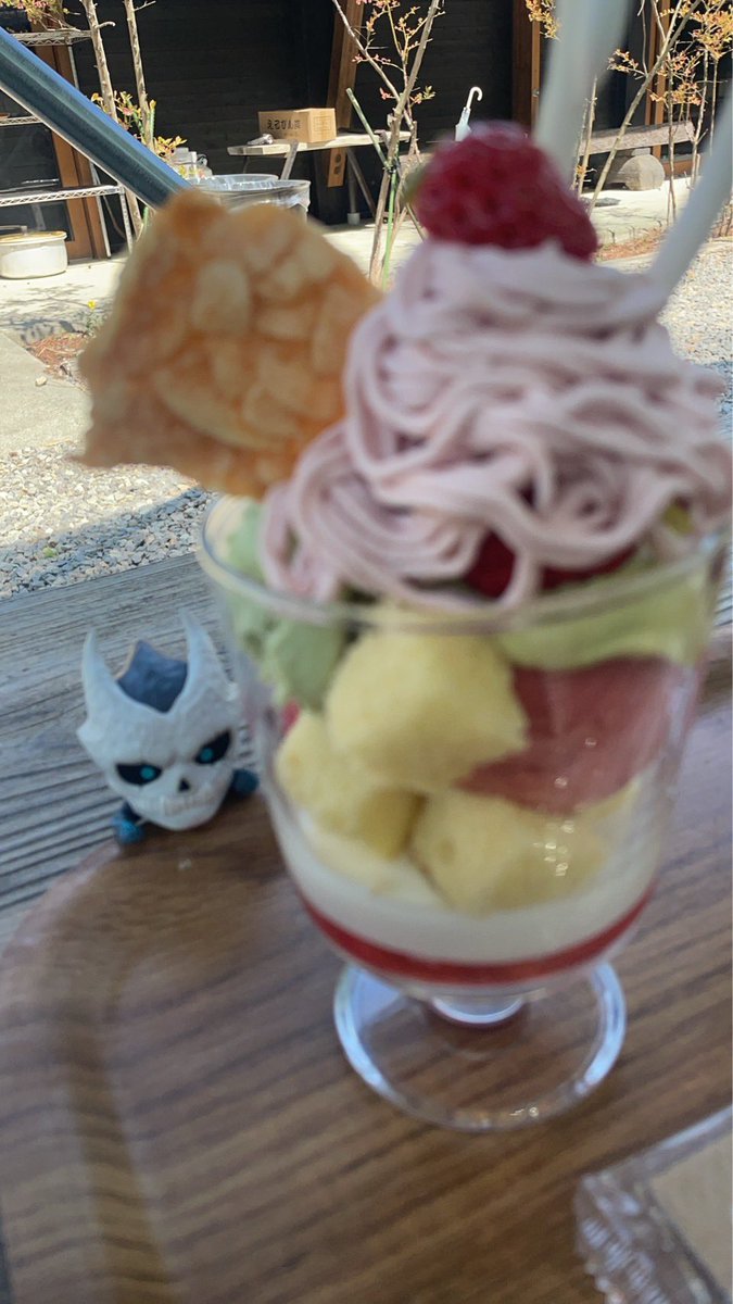 ぎの しゃーく tweet media