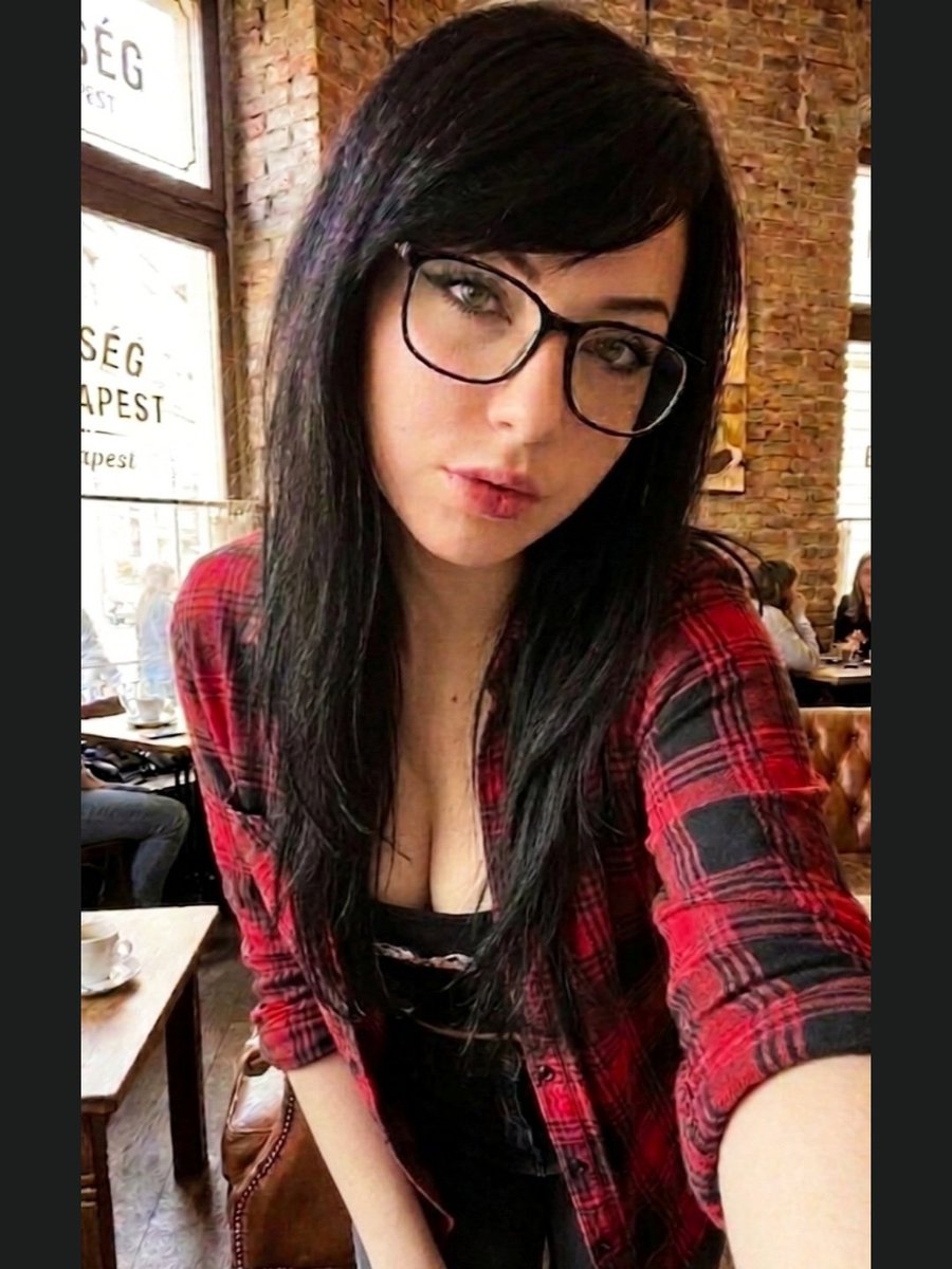 𝕹𝖎𝖐𝖎 𖤐🐈‍⬛❤️‍🔥 tweet media