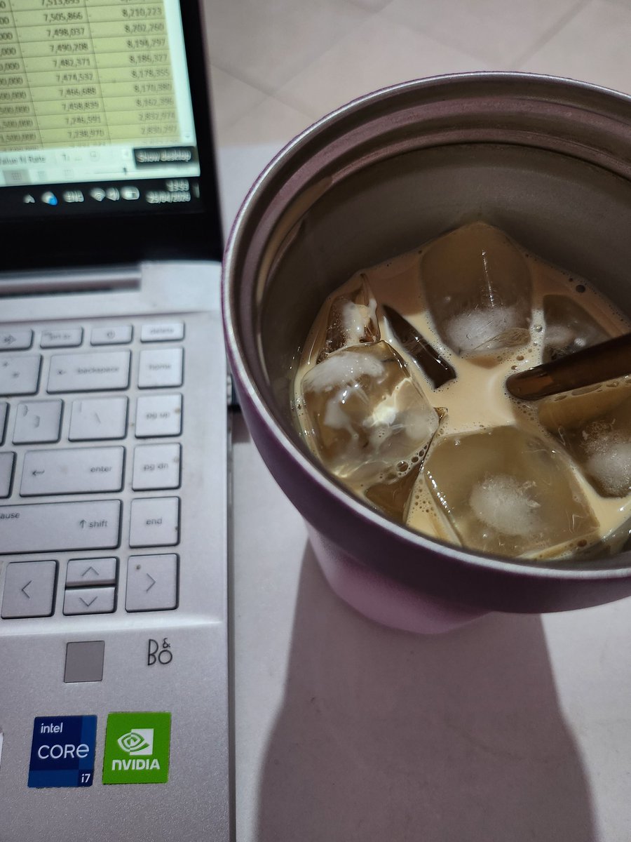 HiddenUniverze tweet media