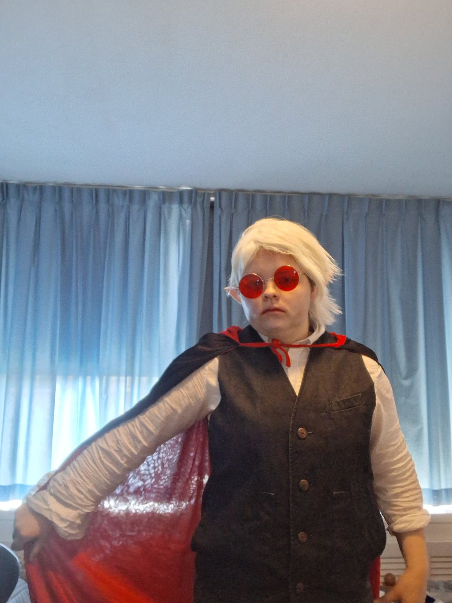 ItsLynnnie's tweet photo. The night is almost over I still don't know where you are #tangotek #tangotekcosplay #deckedout3 https://t.co/Tgt6CiAYSz