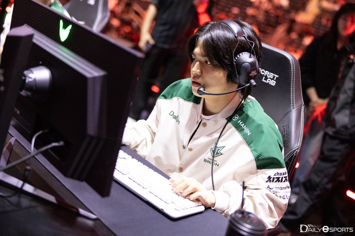 kenzi131's tweet image. '로머' 조우진, LCK 데뷔전 치른다...T1 전 선발  #LoL  #LCK  @LCK  .@Brionesports 

m.sports.naver.com/esports/articl…