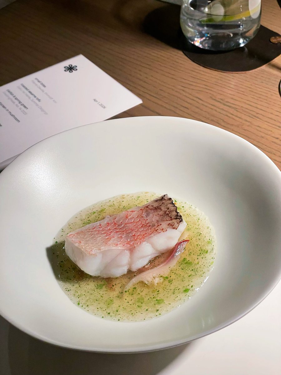 Risqué Rebecca 🌹🇸🇬 tweet media