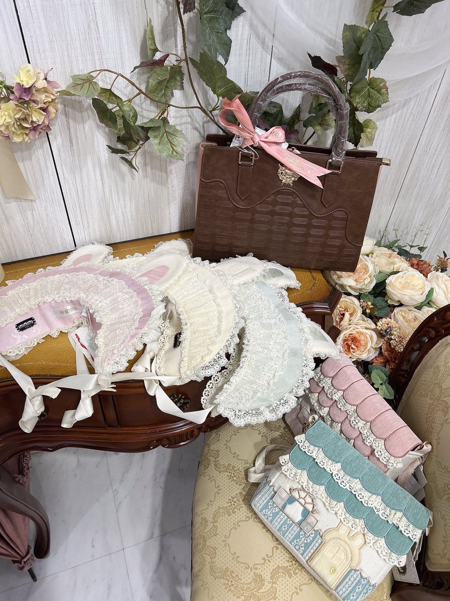 Epetice-Bloom Space- tweet media