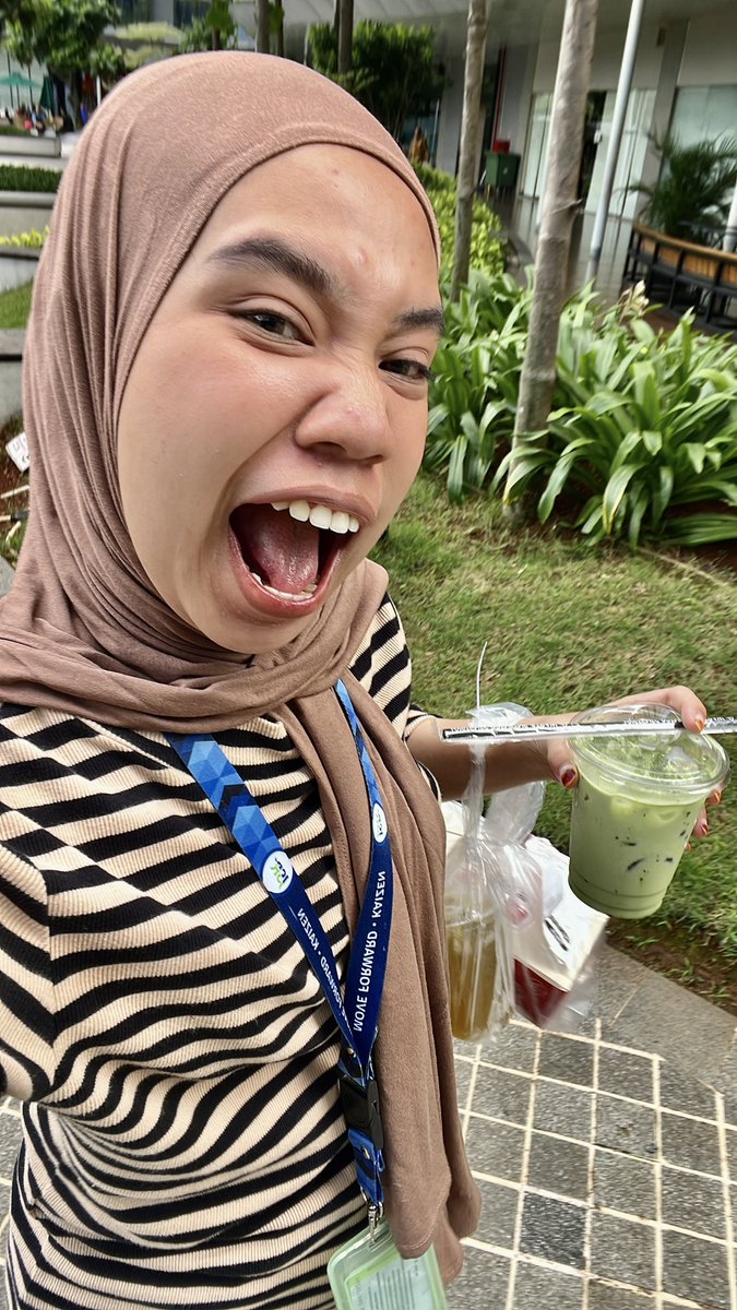 keliatan bgt butuh uangnya😭