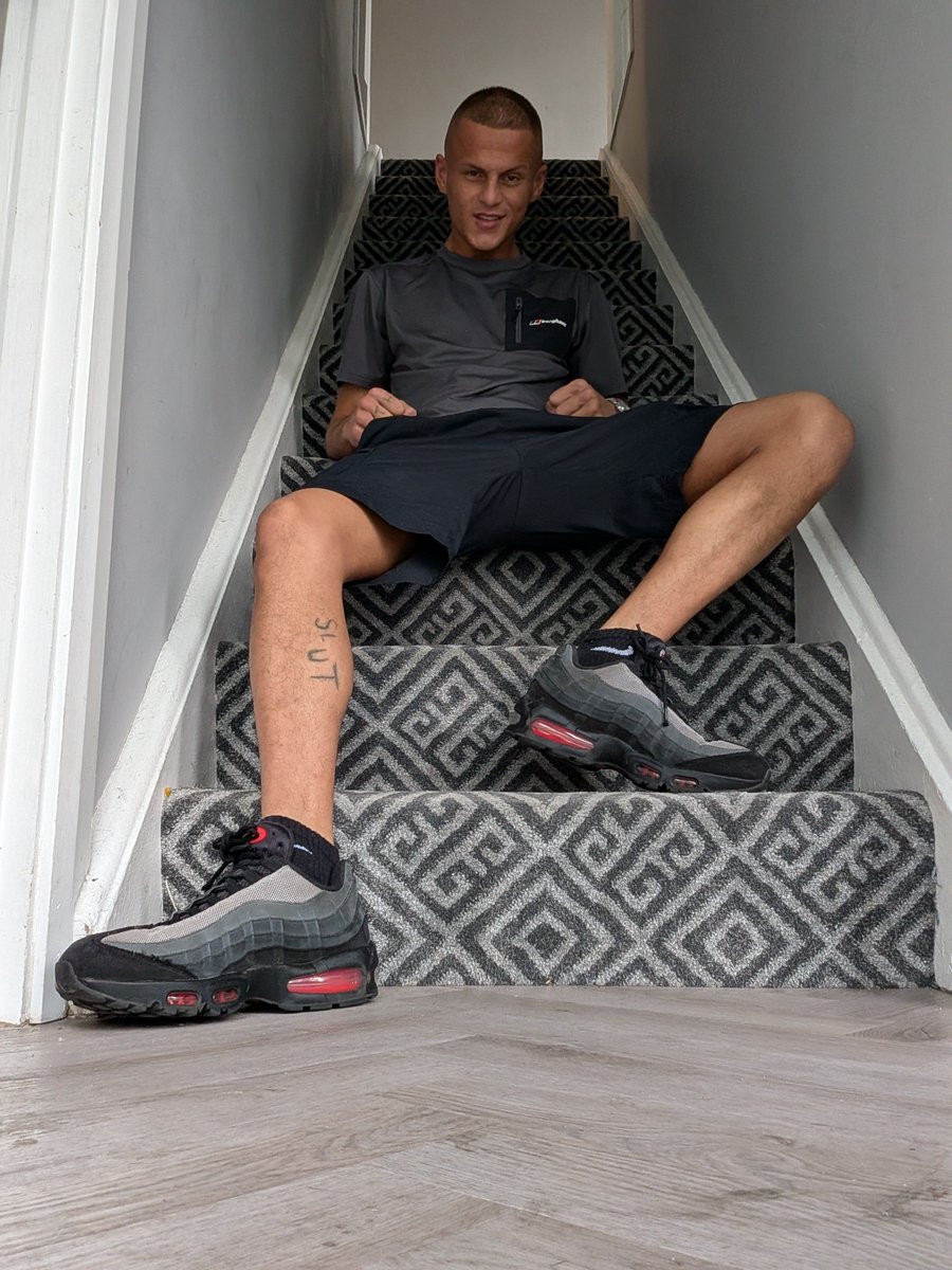 Hornball Chav (3k) tweet media