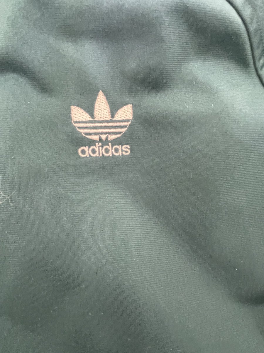 kingfamilyKANTO's tweet image. 【栃木店】
⭐︎オススメ紹介⭐︎
香港製
adidasメンズ
状態込み
サイズM
￥8500

※当日のみ取り置き可能
問い合わせはこちらまで

0282 88 3777

ご来店お待ちしております🚗³₃

#古着 　#メンズ　#レディース　#キングファミリー　#リサイクルシ