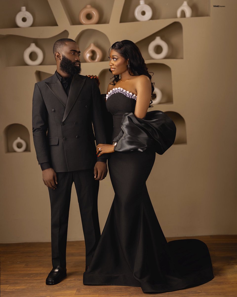 thevictorfalade's tweet image. Two hearts, one journey, and a lifetime ahead 💍✨

📸 @_vivid_frames
📍 @urbanhub_studio

#photoshoot #prewedding #photographerinlagos #explore #lovestory