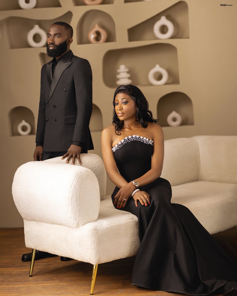 thevictorfalade's tweet image. Two hearts, one journey, and a lifetime ahead 💍✨

📸 @_vivid_frames
📍 @urbanhub_studio

#photoshoot #prewedding #photographerinlagos #explore #lovestory