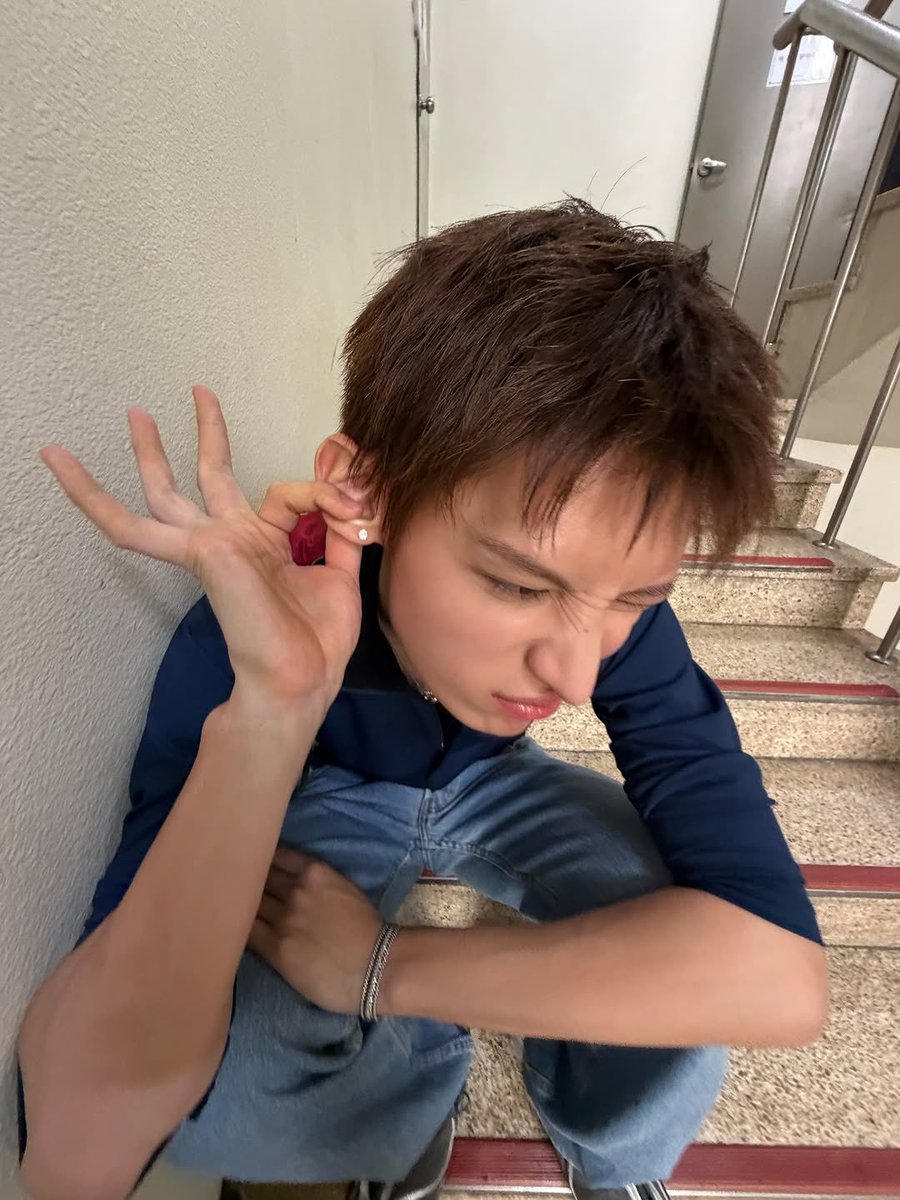 rubi 🦇 tweet media