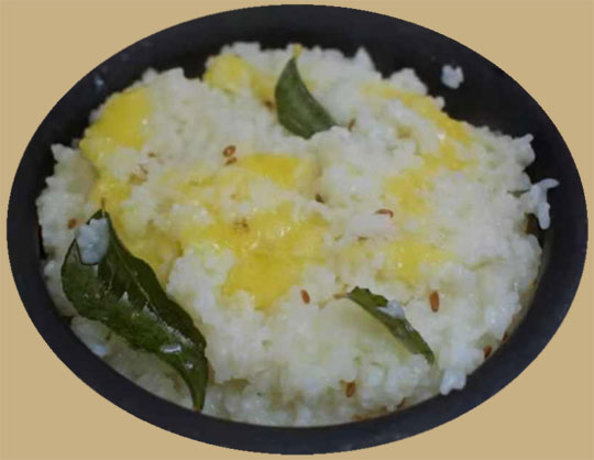 chitralekhamag's tweet image. (સ્વાદ-લાજવાબ... Cooking Tips)
ઘેંસ
chitralekha.com/features/cooki…
સખત તાપવાળા ઉનાળાના દિવસોમાં ઘેંસ પ્રકૃતિમાં ઠંડક ધરાવતી વાનગી છે. પેટ માટે પણ ફાયદાકારક છે!
વધુ કૂકિંગ ટિપ્સ વાંચવા માટે ક્લિક...
goo.gl/NRRyTv
#chitralekha #CookingTips #Ghens #summerspecial #GujaratiRecipe