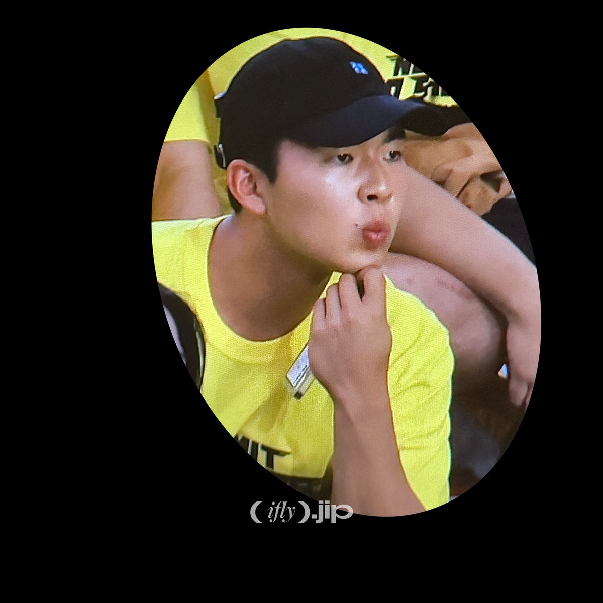 ifly_44's tweet photo. 역전당해서 세상 심각해진 세바라기 청년  •̆ ₃•̑ https://t.co/oRMVDGr2yw