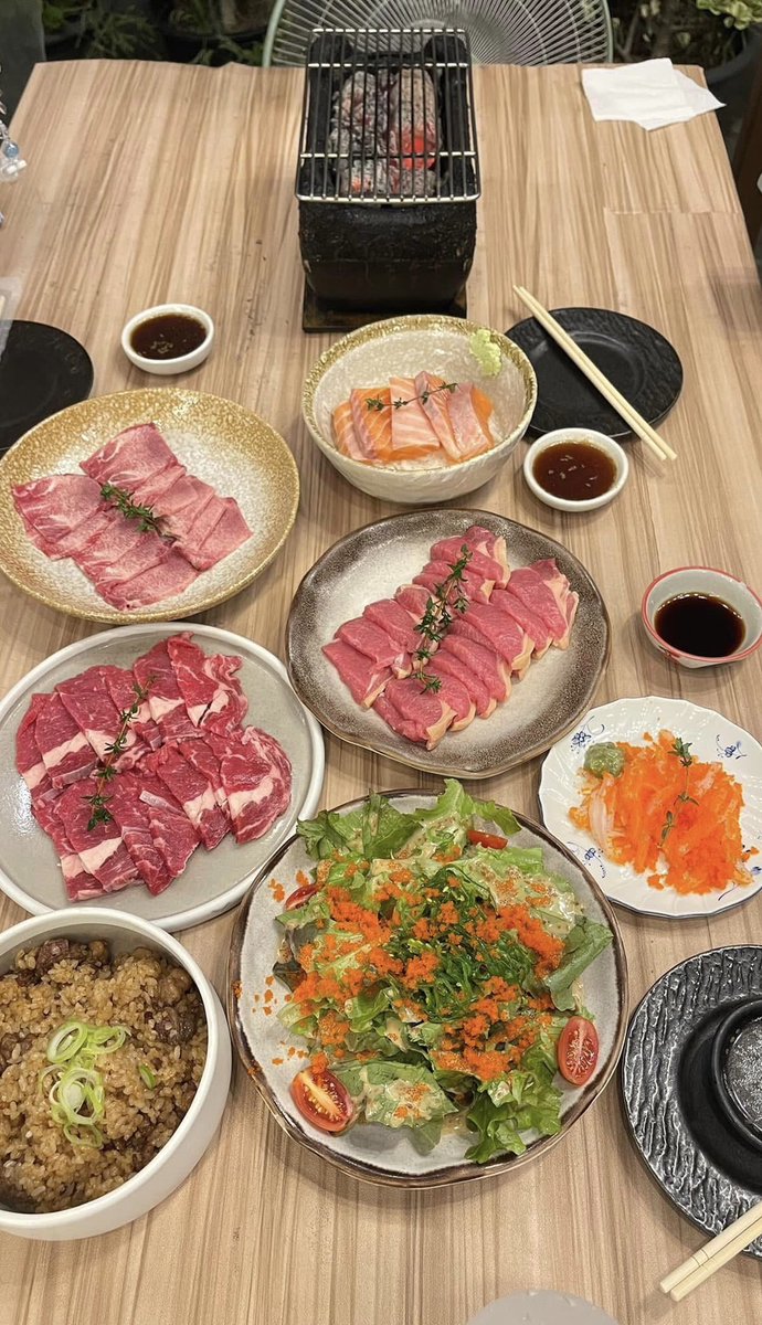 เม ฆินทร์ tweet media