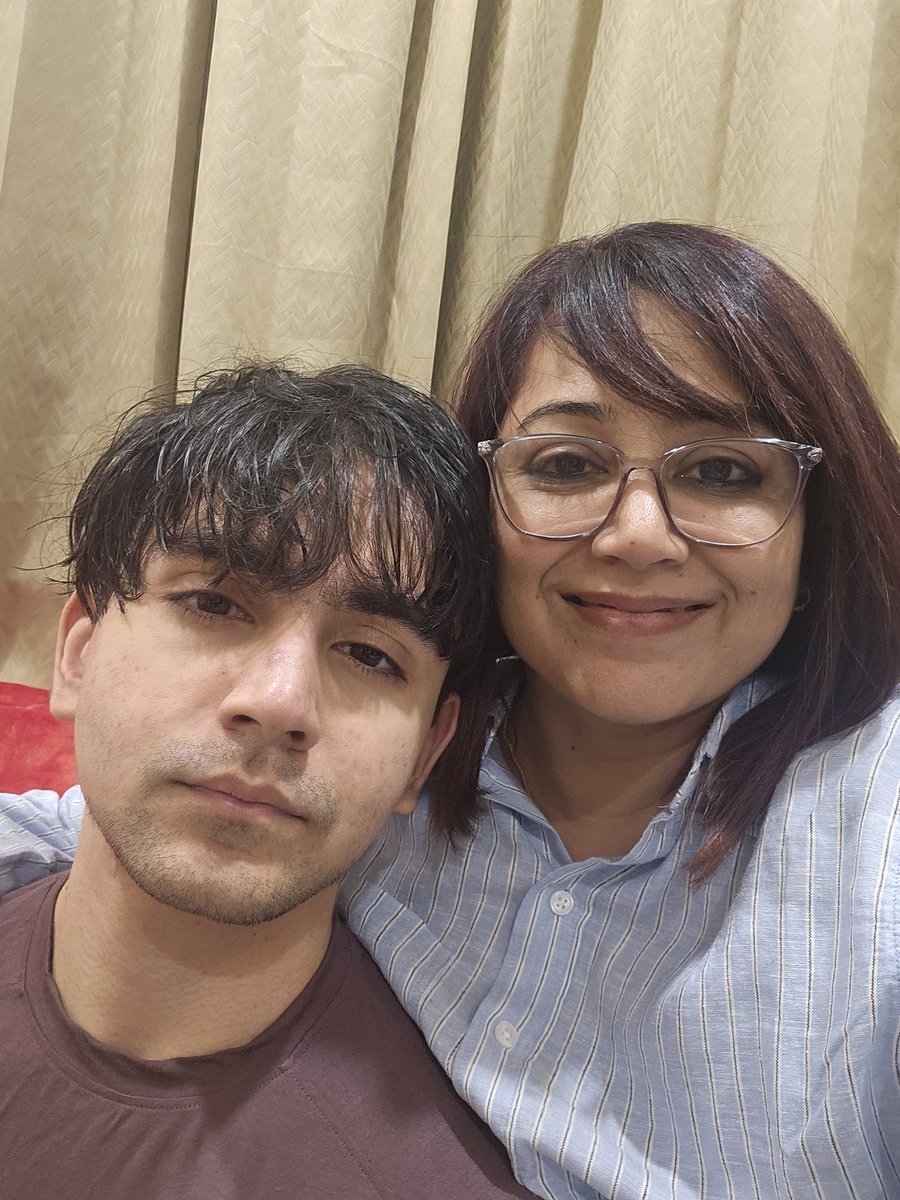 sujatavidu's tweet image. Enjoying #waffles and #sushi in Bangalore, and working out with my son at his favourite gym at 8:00 a.m. on a Saturday. Life is filled with sonshine moments right now! 😍💜

#Bangalore #momandson #weekendvibe