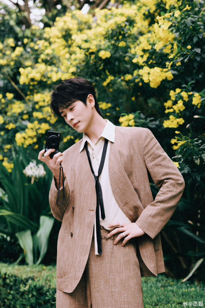 520lens's tweet photo. 260425

🌻

Cheng Lei uploads on Weibo:

“Hey there”

#ChengLei #丞磊
#iQIYIStarshipChengLei @iQIYI https://t.co/4wO9I5EAMc