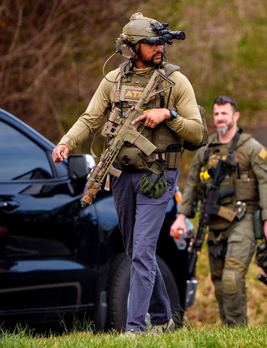 U.S. ATF Operator (Hide your dogs)