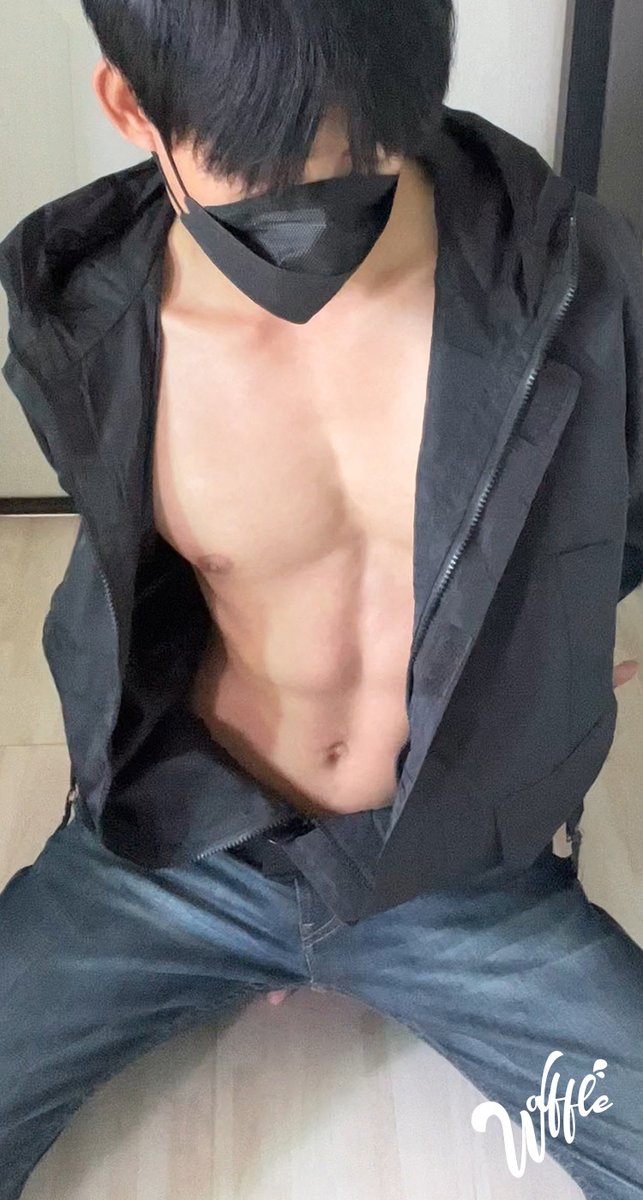 WAffLeSticK tweet media