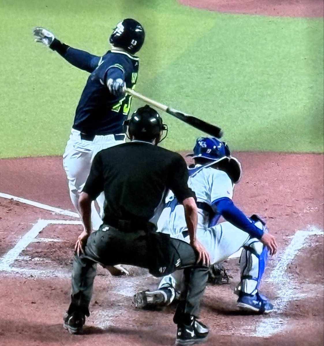 おい、オスナ‼️💢💢
お前は何人壊せば気が済むんや💢
石伊くんの頭部に何かあったら許さんからな🤬