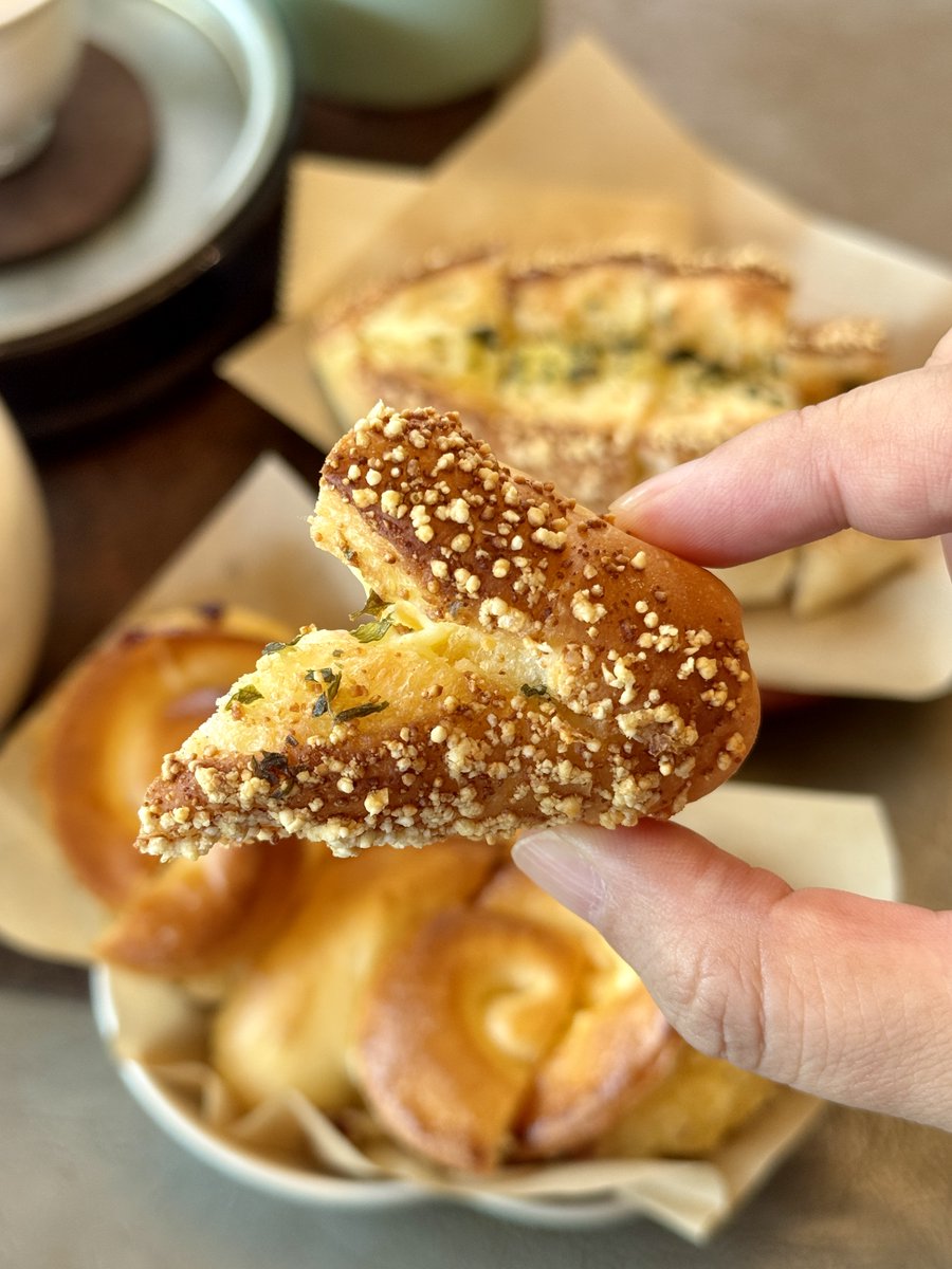 Shen Mesrobian tweet media