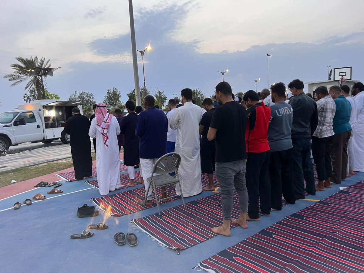 dawiahrt's tweet photo. من أنشطة ⁧#المصلى_المتنقل 🚛 
إقامة صلاتي المغرب والعشاء
🗺 | كورنيش رأس تنورة

🗓️ | يوم الجمعة 07-11-1447
🗓️ | يوم السبت 08-11-1447

👥 |  عدد المستفيدين (150) مصل ⁦
@dawahrt https://t.co/wYRdnZTH5U