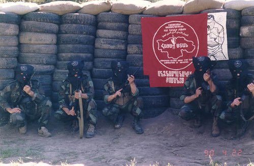 🏴‍☠️ tweet media