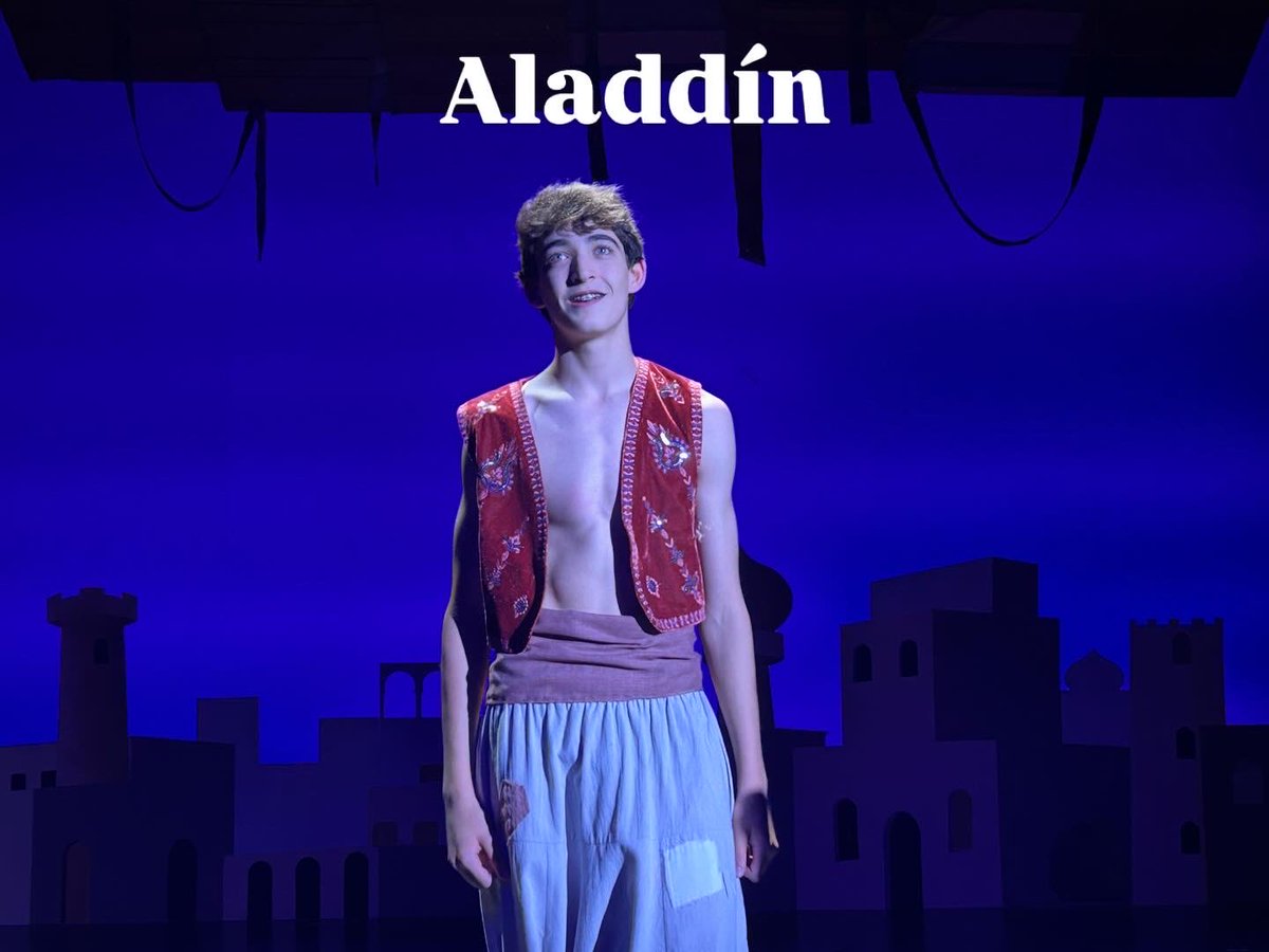 nazaretoporto's tweet photo. Nuestros alumnos de 4º ESO nos han llevado al mágico mundo de Aladdín 🕌✨ Un musical lleno de aventuras, talento y emoción, donde han brillado en cada escena 🎭🎶

👏 ¡Enhorabuena por este increíble trabajo! Estamos muy orgullosos 💙💫 https://t.co/5smh3sZU2I
