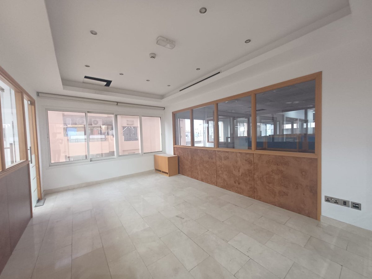 ShehanGunaratne's tweet image. 4500 sqft office near metro in Dubai… but here’s the real question:

Are you ready to scale your business into a space like this?

📍 Al Ghubaiba
🚇 Near Al Ghubaiba Metro Station
#DubaiRealEstate #OfficeSpace #BusinessDubai