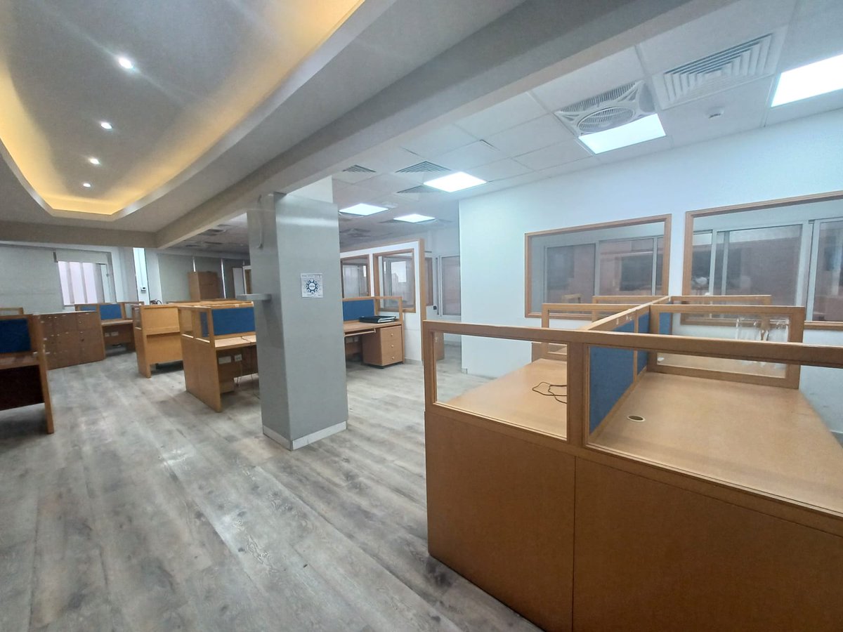 ShehanGunaratne's tweet image. 4500 sqft office near metro in Dubai… but here’s the real question:

Are you ready to scale your business into a space like this?

📍 Al Ghubaiba
🚇 Near Al Ghubaiba Metro Station
#DubaiRealEstate #OfficeSpace #BusinessDubai