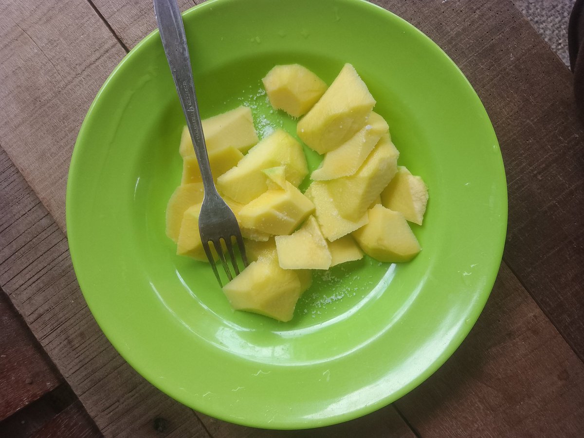 mangga apel di rumah lg banyak buah nya 

siang panas ngemil mangga apel
Daerah  kalian pd berbuah gak ,mangga apel nya ? 

yg mau metik , blh kok gratis 🤣