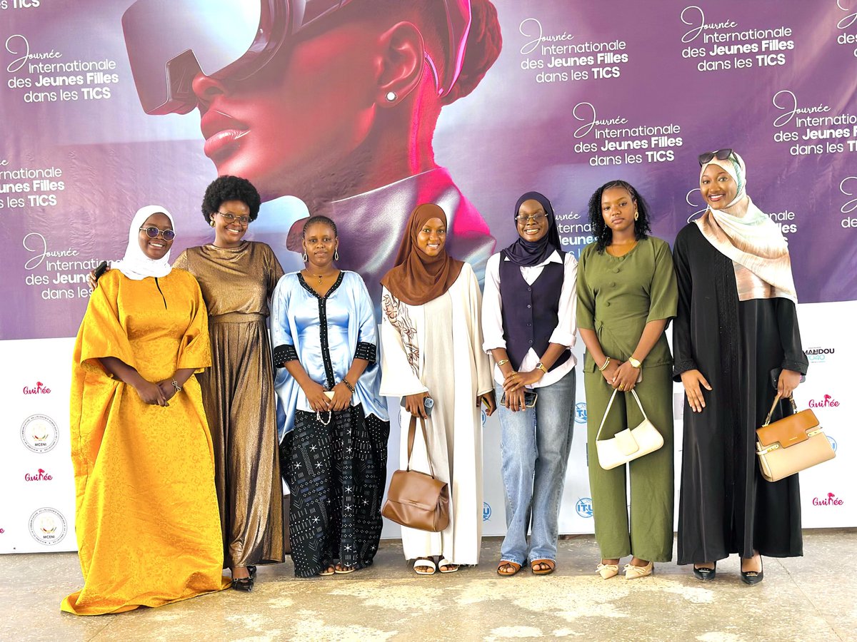 adahoussei's tweet image. Journée internationale des filles dans les TIC #GirlsInICT #AIForDevelopment #GirlsInTech #FillesDansLesTIC