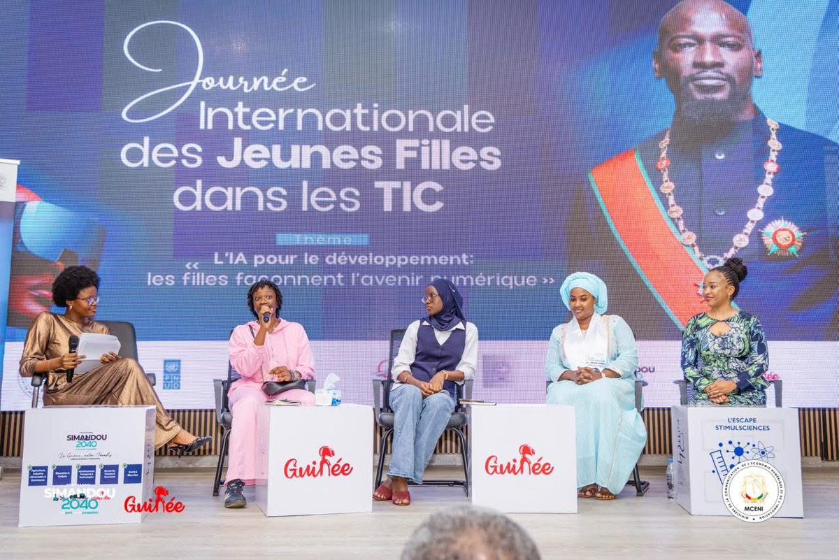 adahoussei's tweet image. Journée internationale des filles dans les TIC #GirlsInICT #AIForDevelopment #GirlsInTech #FillesDansLesTIC