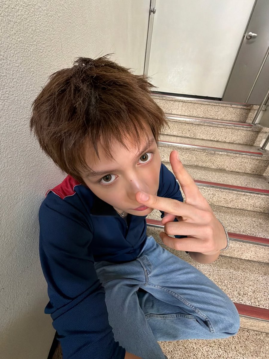 星星 tweet media