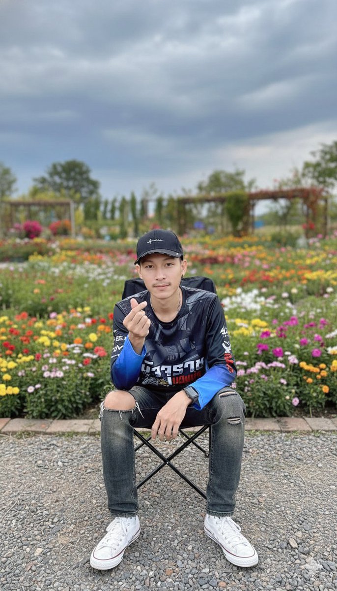 Aof pairyna tweet media