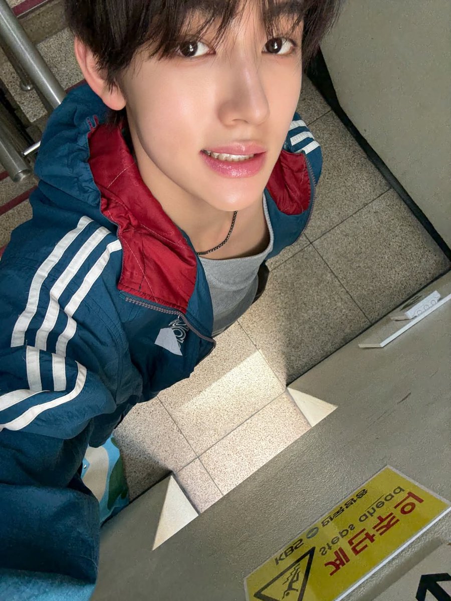 seonghyeon files tweet media