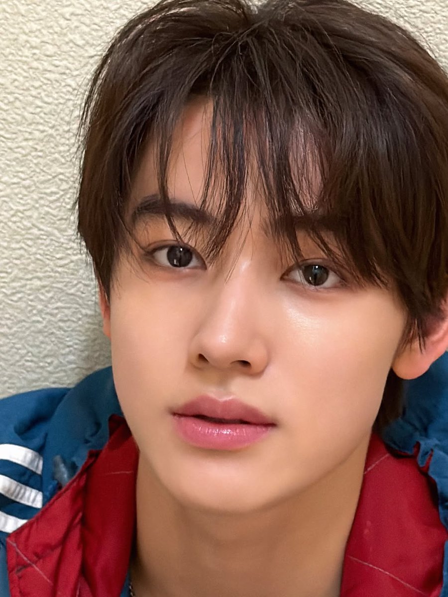 seonghyeon files tweet media