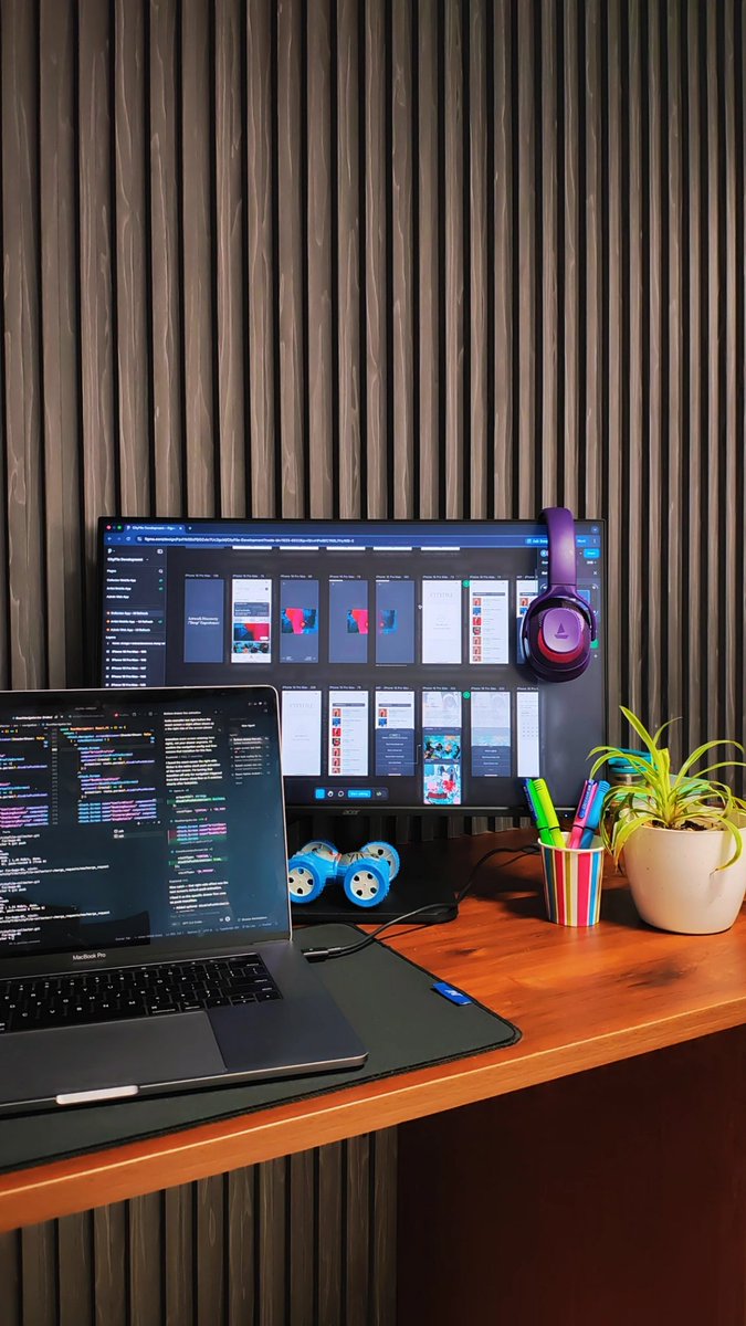 Samiksha743290's tweet image. I can’t make my desk look more aesthetic 🫠🤌

#office #desk #developer #DeveloperLife #CodingLife #Programmer #DevLife
