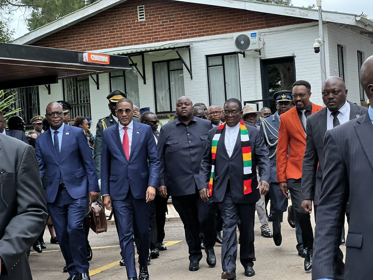 Hosia Mviringi tweet media