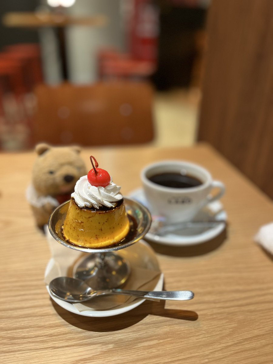 甘い頂きを見つめるぽぽえみくん