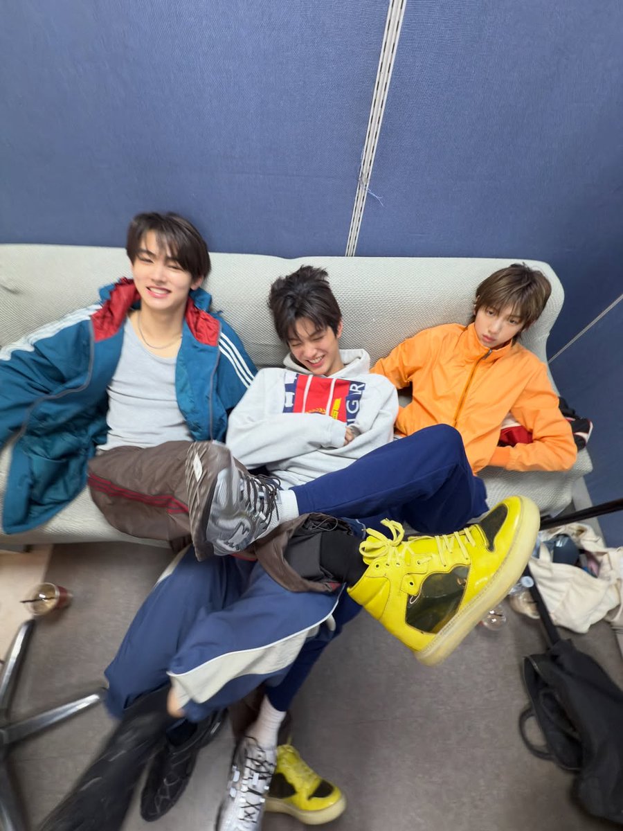 seonghyeon files tweet media