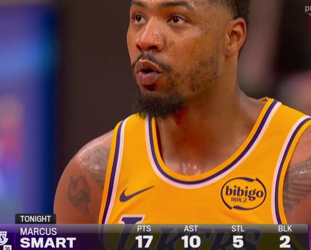 ARE YOU SEEING WHAT IM SEEING