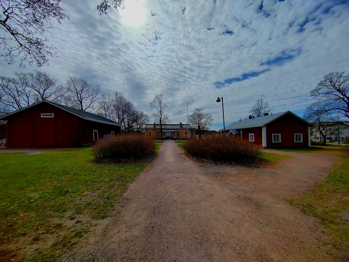 ElseKruskopf's tweet image. Hyvää huomenta lauantaita. Seuraava kartanokokemus Viikin kartano.   Tähän mennessä maukkainta ruokaa. Kauniit sisätilat ja pihapiiri. Mihinköhän seuraavaksi? #Finland #Helsinki #springvibes #StandWithUkraine️ 💛💙🇺🇦