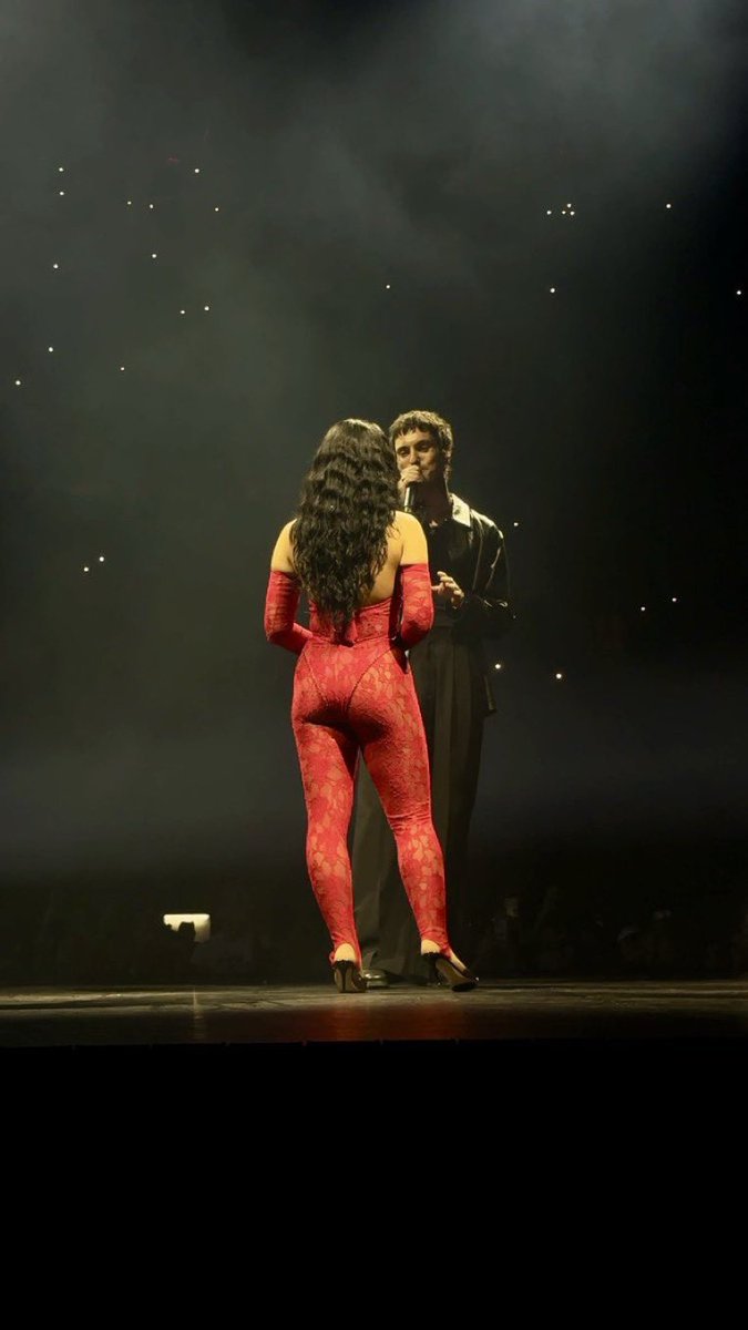 demetriaaalove's tweet photo. Demi Lovato performing “Iris” with her husband Jutes at Madison Square Garden. #ItsNotThatDeepNY https://t.co/58wZPMDHYJ